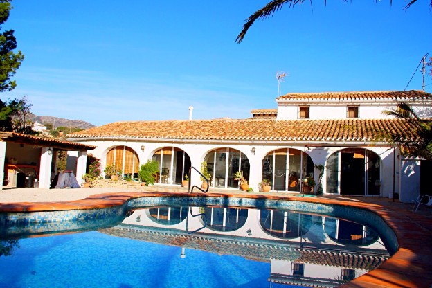 fincas en benissa · benissa-calpe-road 735000€